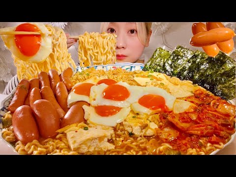 ASMR Korean Spicy Shin Ramyun【Mukbang/ Eating Sounds】【English subtitles】