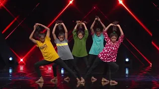 Dance deewane junior gully girls | bacho ka dance dekhkar puri basti ke log jhum uthe