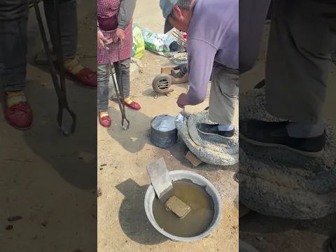 Molded flat bottom aluminum pot forming process
