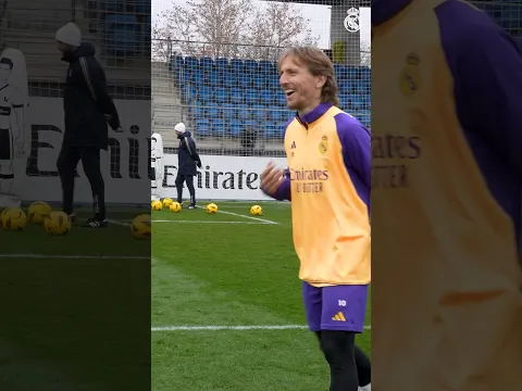 ™️ Classic Luka Modrić 🔟 #RealMadrid #Golazo