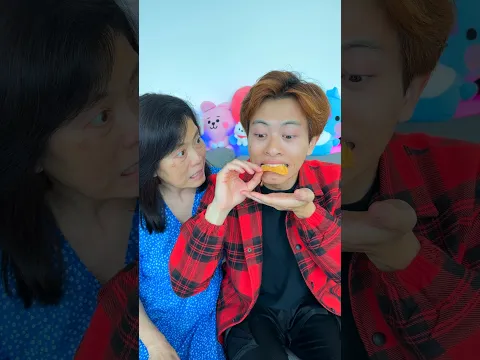 Eating in Front of MOM Be Like 😣