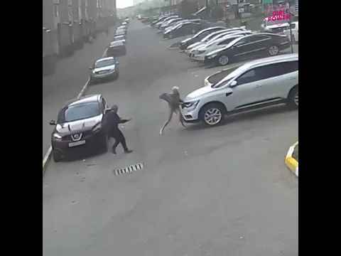 И коня остановили, железного. Опасно, не повторять!