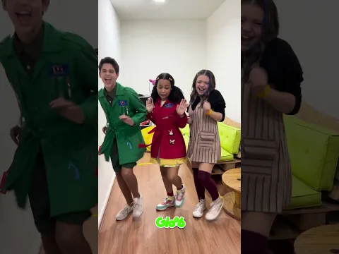 É HIT! O ELENCO DE D.P.A DANÇANDO PASSARINHO REBOLÃO! 🎶🐤 | Mundo Gloob #Shorts