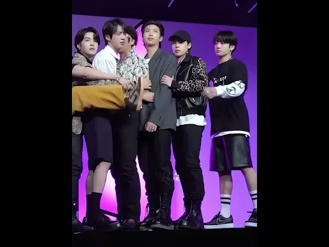 Privirea lui Jungkook #taekook #fur #vkook