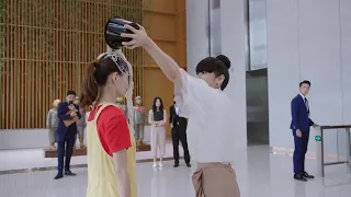 Full Movie！被潑面條的女孩竟是總裁最在意的人，惡女逼迫道歉！ 💥 ChineseTelevisionDramas
