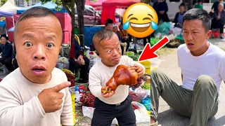 Hey dwarf, turn around and look—someone’s made off with your pig leg!