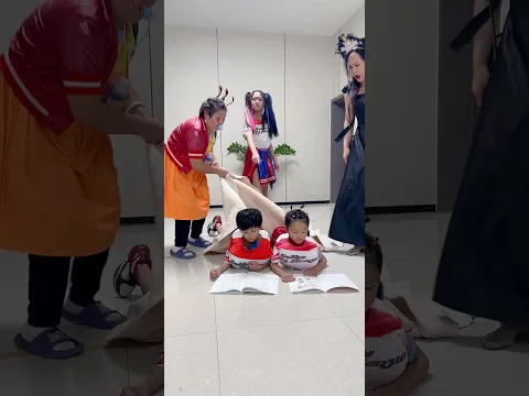 差一点就被发现了！#火影忍者 #佐助 #家庭