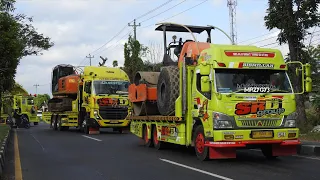 Excavator Dozer Compactor Transport Delivery By Self Loader Trucks