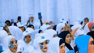 Qamar Suugaani heestii beelweynta Surre iyo xafladdii magaalada Muqdisho. Hambalyo beelweynta Surre