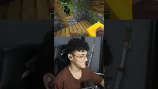 ELE ROUBOU DO VILLAGER PARA PAGAR O ARREGO #shorts
