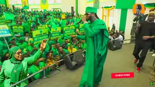 Rais Samia Ashindwa Kujizuia Diamond Akiimba kwenye Mkutano wa CCM Dodoma