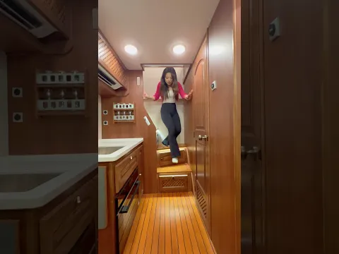 Doomsday Mobile Double-Layer Fortress! #RV #HeavyTruckRV #MankaNo.1 #RVTravel