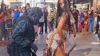 ”¡Imposible No Mirar! El Arte de Bailar de esta  Venezolana  🇻🇪 Te Dejará Loco”   