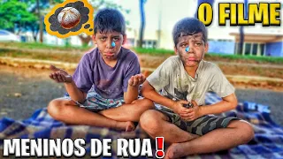 OS MENINOS POBRE QUE MORAVAM NA RUA - foi humilhado!😭