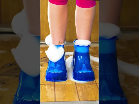 EEW! NO BEING DIRTY ALLOWED HERE! 🤢| Let's help her with cool spa boots, great cleaning tool #shorts
