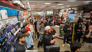 MW2 Rust 1v1 Me Bro at GameStop