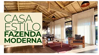 CASA DE MADEIRA ESTILO GALPÃO FAZENDA BEM MODERNA E SUPER ILUMINADA - ARQUITETURA TRAZ FELICIDADE