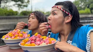 Colorful popcorn eating contest