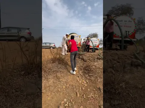 सूखे पानी से लोग आज भी पानी निकल रहे है Maharashtra में ये हालत है #supporthumanity #humanity #viral