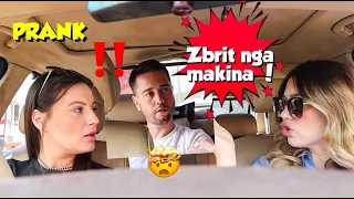 "Zbrit nga makinaa..!" Sherr vajzash ne makine, rruges per ne Kosove| Kosovo Part 1| Adisa Gjo
