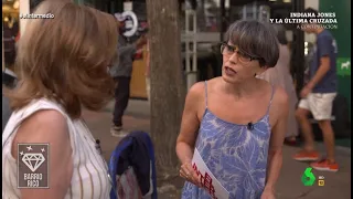 Así reacciona Thais Villas cuando una vecina de barrio rico reconoce que el pollo es para su perro