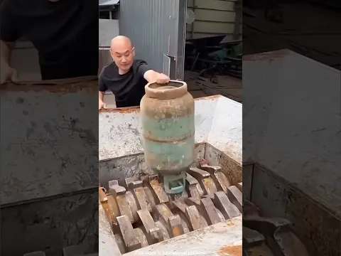 This bald guy very ginius🤣 .#shortvideo