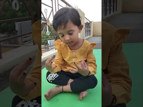 Divu bhaiya ki copy kar rhi hai 🥰😃 #viral #shorts