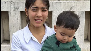 Sorprendí a madre joven con recompensa millonaria en su bolso por su honestidad 😭