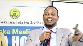 Abwaan Jiheeye iyo madashii xuska maalinta afka hooyo oo lagu qabtay xarunta guud ee WW&S