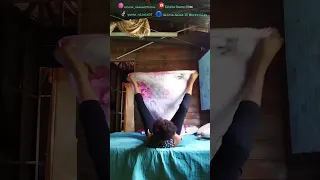 Alicia Arregla su Cobija con los Pies.. 👣🥰 Espero les Guste.😘