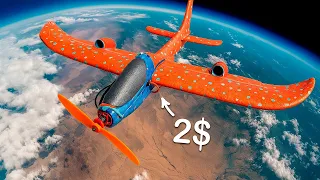 EIN 2-DOLLAR-FLUGZEUG IN EINEN FUNKGEFÜHRTEN KAMPFJET VERWANDELT