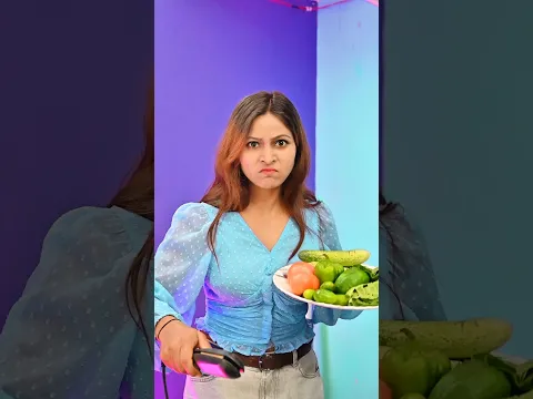 Indian sister be like 😱😳. #funny #chips #shorts