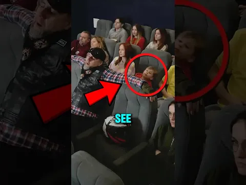 Dad’s Quick Thinking Gave His Son The Best Seat In Seconds 🤯👨‍👦