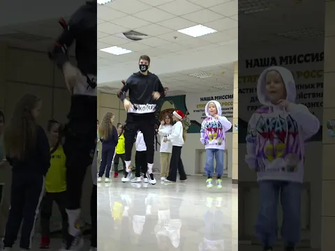 Мальчик Повторил Танец 😎⭐️ Neon Mode 😱🔥