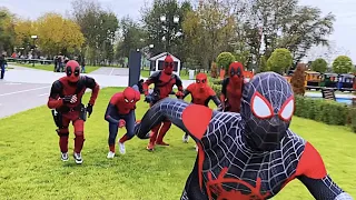 ONE VENOM vs TWO SPIDER-MAN and THREE DEADPOOL | 1 ВЕНОМ vs 2 ПАУКОВ и 3 ДЭДПУЛОВ