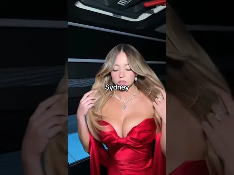 Baddies we all cracking #baddietiktok #baddie #fyp #sophierain #latto #drake #cracked #funny #edit