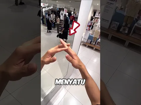 Dia mencoba menipu pantulan cermin #shortvideo