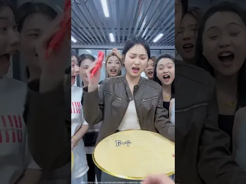 Girl wins 3 million dollars by catching a ball!!#viralvideo #ytshortsind #ytshortsindia #viralshort