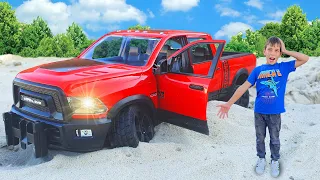 Pickup Dodge Ram 2500 stuck in sand - Video about cars