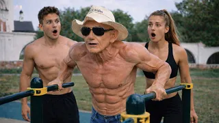 NOBODY EXPECTED THIS OLD MAN TO DO THIS… (STREET WORKOUT PRANK)
