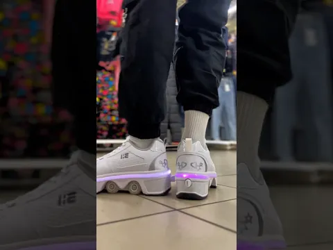 Skate, walk? Just press The button 🤯 #shoes #skating #skate #rollerskating