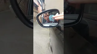 Toothpaste with mirror car life hack