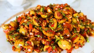 سلطة الزيتون بطريقة جديدة وفخامة بالمذاق من الاخر ادمااااان 😋