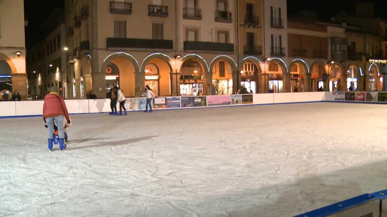 Torna la pista de gel a Manlleu