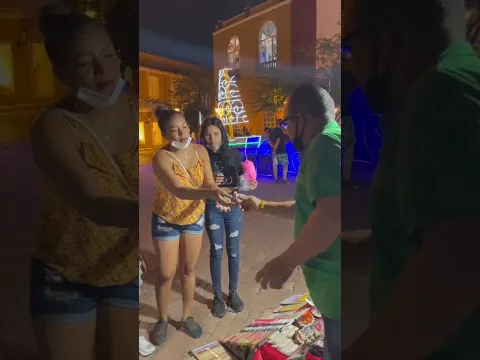 Dulce María forma berrinches en la calle 😩🤦🏽‍♂️