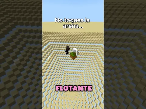 Sobreviviendo en un MUNDO que se CAE en Minecraft #minecraft #shorts