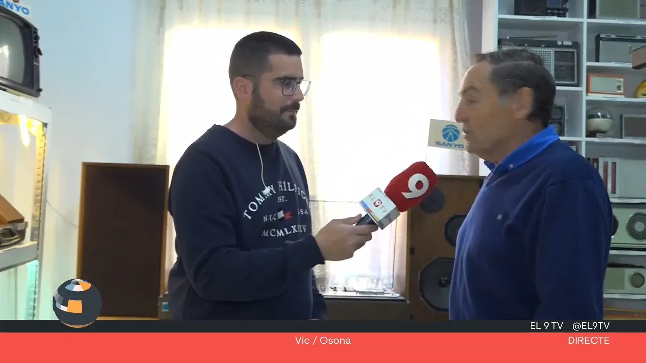 Coneixem en Toni Pla i la seva col·lecció d’aparells de ràdio i vídeo antics