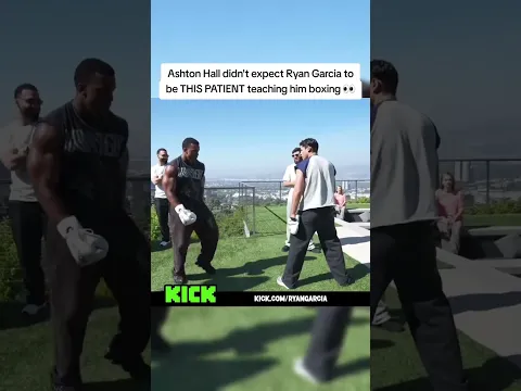 Ashton Hall didn't expect Ryan Garcia to be THIS PATIENT teaching him boxing😳👀