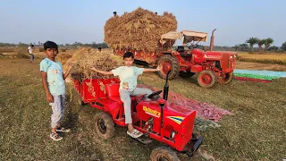 अपने मिनी ट्रेक्टर से कटे धान को लेने खेत आ गया | Harvested Paddy Loading In Mini Tractor