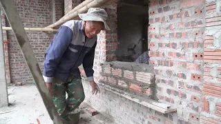 The process of building a Thai roof house: plastering, building walls